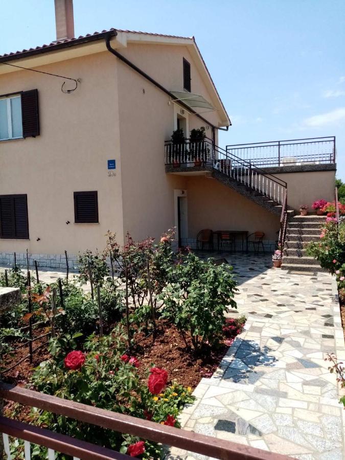 Apartments Rusin Linardići Exteriör bild